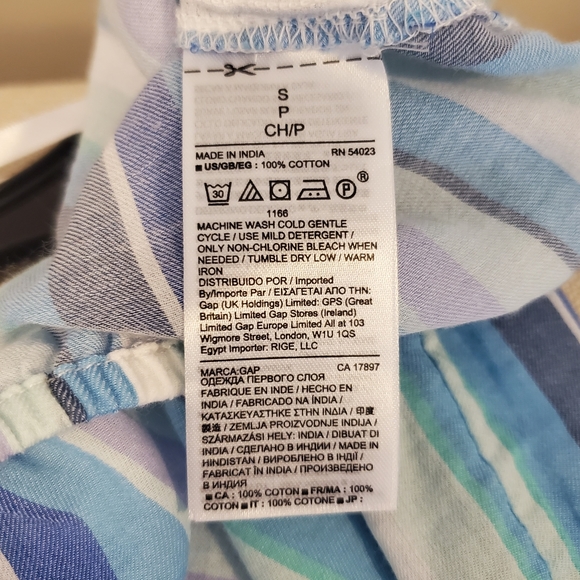 NWT Shades of Blue Off The Shoulder Top - Picture 6 of 6